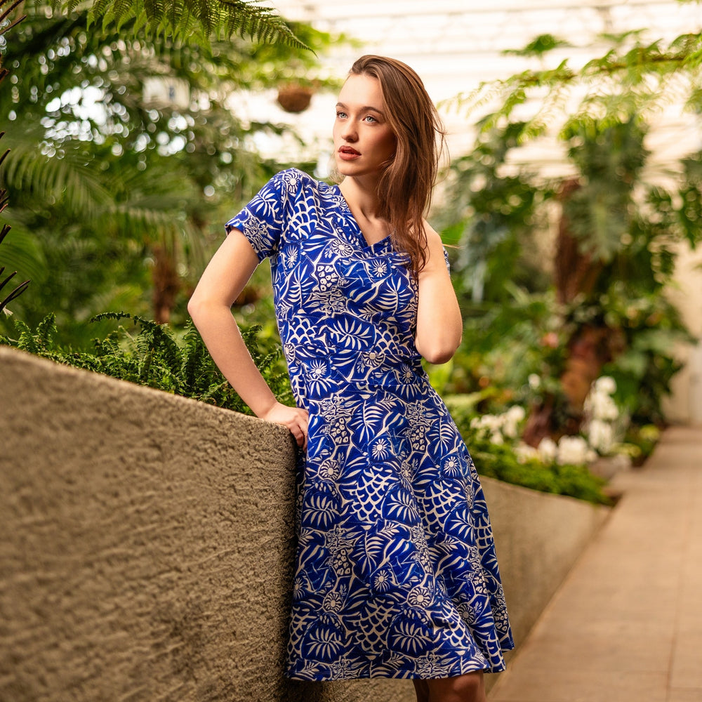 Kerge. Naiselik. Sinu.