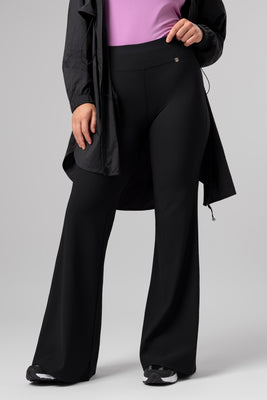 Move Relaxed retuusid Elowen