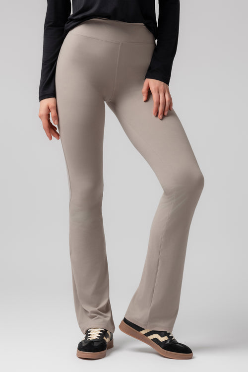 Bootcut retuusid Ottilie